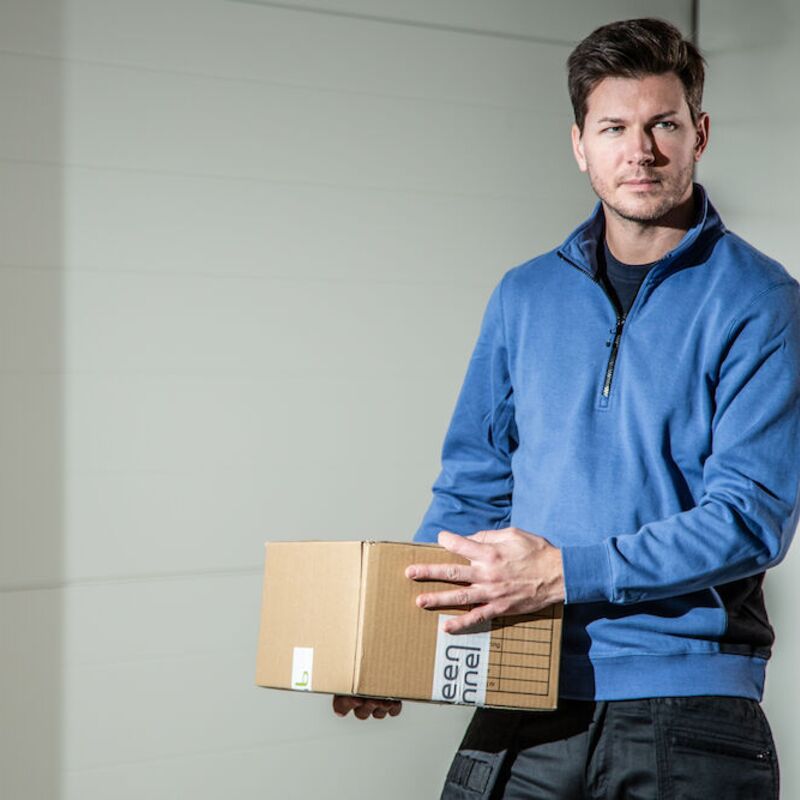 Sweatshirts & Fleeces Thumbnail